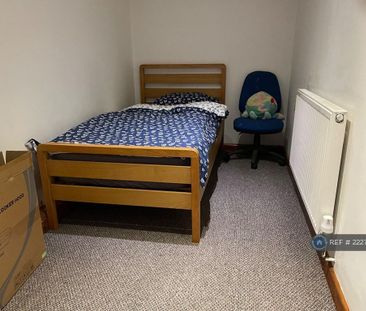 5 bedroom terraced house to rent - Photo 5