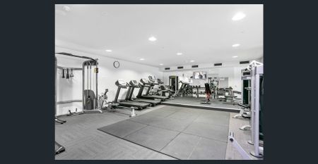 Modern Studio Living in Exclusive Queens Riverside - Photo 4