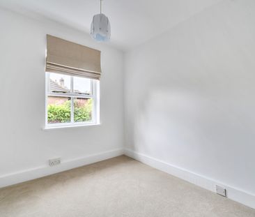 Myrtle Cottage Thursley Road Elstead, Godalming - 4 bedrooms Proper... - Photo 6