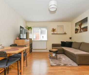 Whitney Street, Swindon - Photo 5