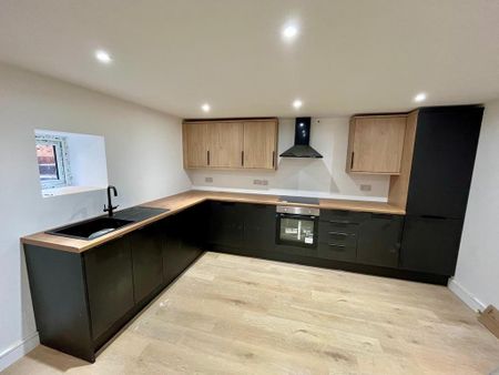 1 bedroom in a house share to rent - Photo 3