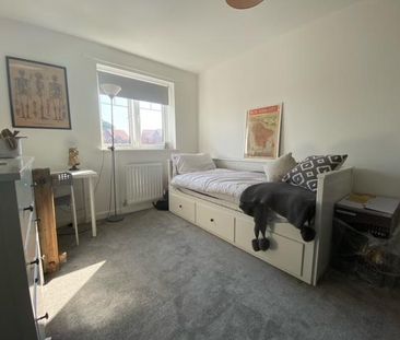 2 bedroom property to rent - Photo 3