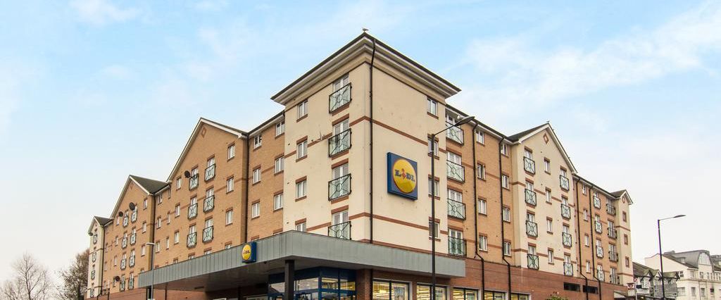 2 bedroom flat to rent - Photo 1