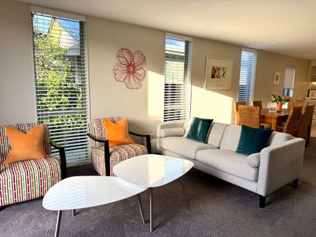 Merivale, 3 bedrooms - Photo 2