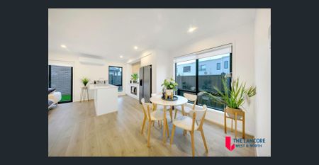 Townhouse for rent in Kalkallo - Photo 5