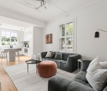 2 Stewart Street, Hawthorn East VIC 3123 - House For Rent | Domain - Photo 1