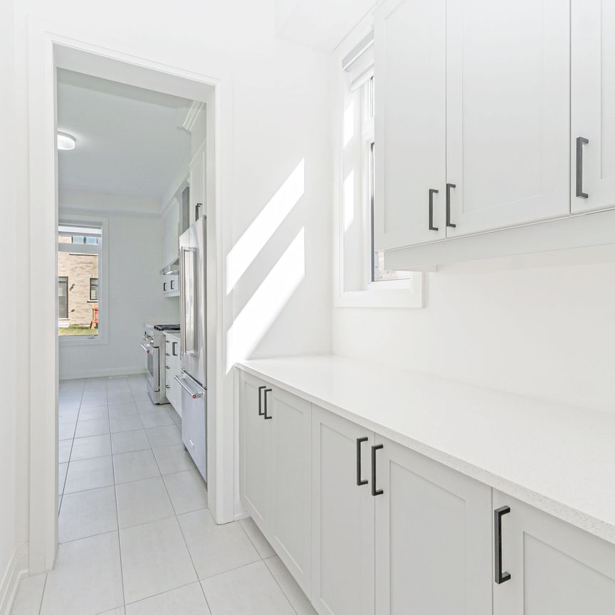 For Lease - 11 Wintergreen Lane, Adjala-Tosorontio, Ontario - Photo 1