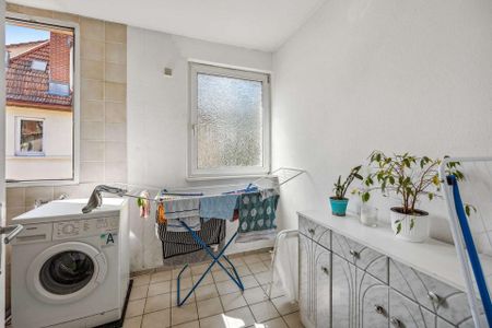 Helles Zimmer in 3er-WG in Stuttgart-Süd - Photo 2