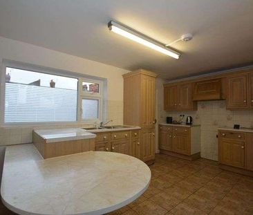 St. Helens Road, Sheerness, ME12 - Photo 6