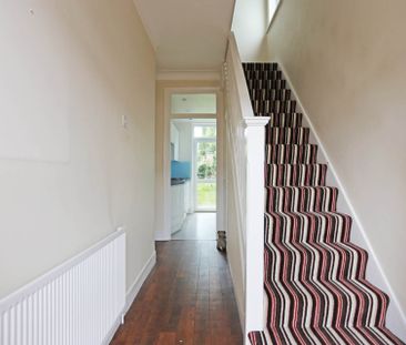 Price £2,200 pcm - Available Now - Part Furnished - Photo 1