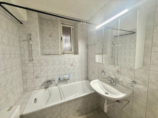 Charmant appartement de 4.5 pièces rénové à Tramelan - Foto 1