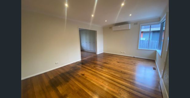 Great Location! - Photo 1