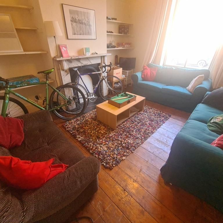 4 bedroom house to rent - Photo 1