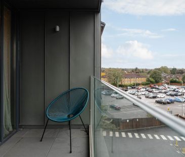 Epsom Court, Upper High Street - Photo 1