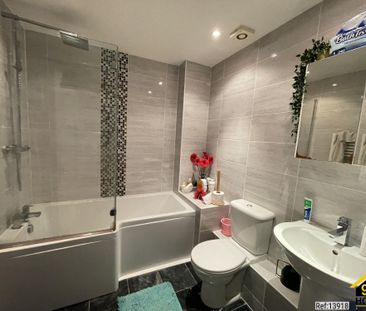 3 bed Terraced in Burford Road , Worcester Park, KT4 7SU - Photo 6