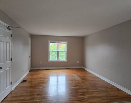 108 Albro Lake - Lovely 1 Bedroom, 1 Bath apartment in Dartmouth! - Photo 4