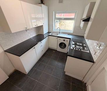 Fallowfield, Manchester, M14 - Photo 3