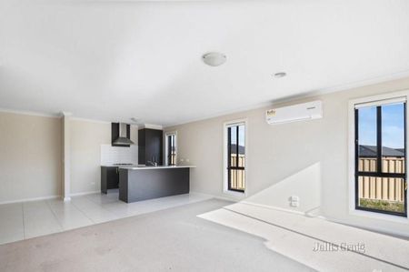 13 Whidburn Place, Sebastopol - Photo 2