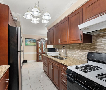 For Lease - 85 Autumn Boulevard, Brampton, Ontario - Photo 4