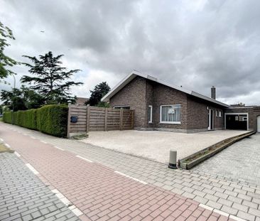 Ruime alleenstaande woning nabij het centrum van Westrozebeke - Photo 2