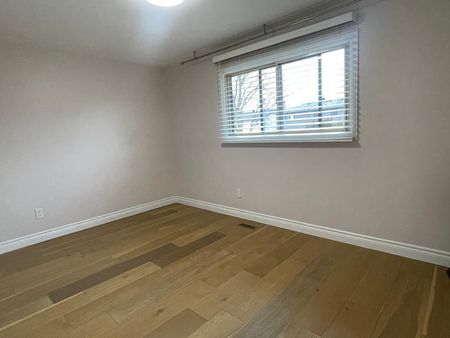 For Lease - 468 Gowland Crescent, Milton, Ontario - Photo 4