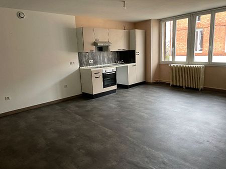 Location appartement 3 pièces, 61.00m², Carmaux - Photo 3