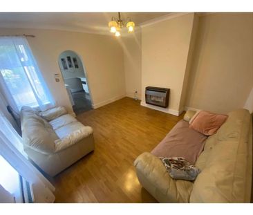 Crown Street, New England - Photo 1