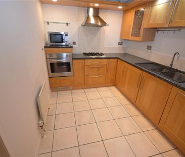 2 bedroom apartment to rent - Photo 3