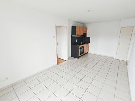 Location Appartement 2 pièces 32m² - Photo 2