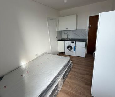 Studio Flat, London Road, CR0 - Photo 4