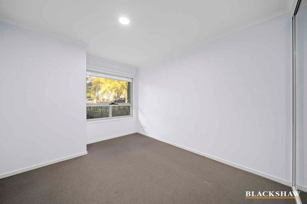 SPACIOUS GROUND FLOOR APARTMENT AT VALONIA - Photo 1