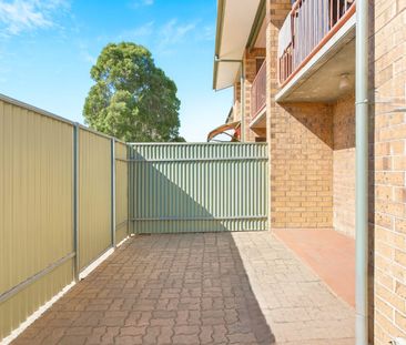 Great location 1 bedroom unit! - Photo 4