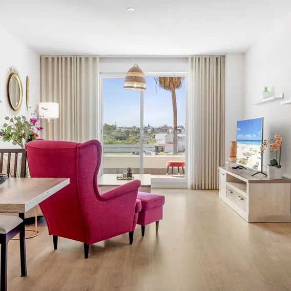 Alquiler de piso en Calle el Califa - Photo 1