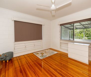 NEAT AND TIDY TWO BEDROOM HOME IN KIRWAN! - Photo 1