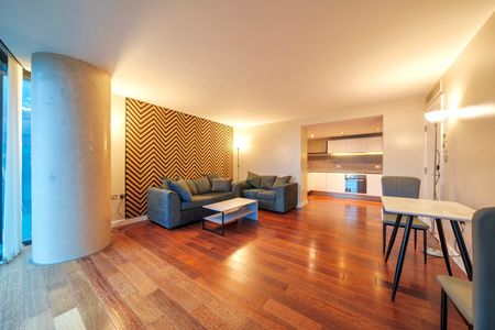 2 Bed Flat, West Tower, L3 - Photo 3