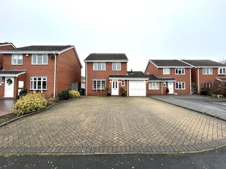 3 bedroom detached house to rent - Photo 2