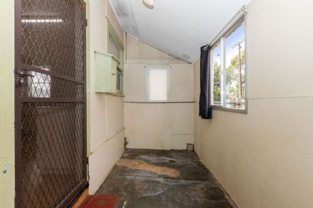 2 Napier Street, Renown Park - Photo 2