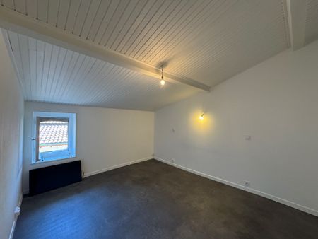A LOUER - APPARTEMENT T4 81M² - TERNAY CENTRE Ternay (69360) - Photo 3