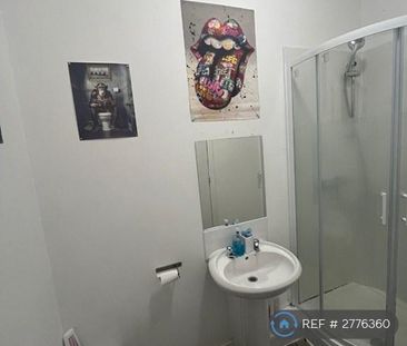 1 bedroom in a house share to rent - Photo 5