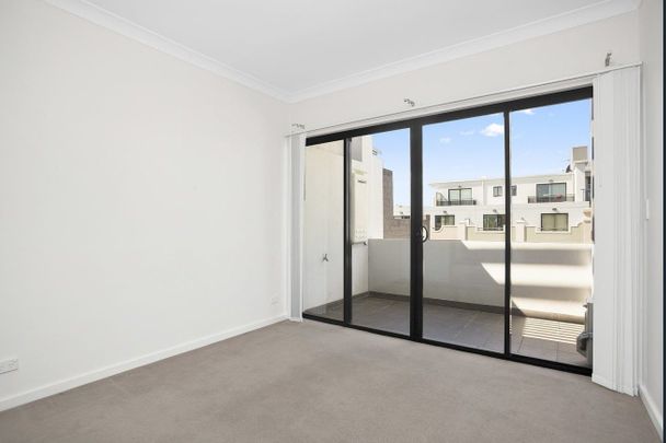 Modern Two-Bedroom Apartment in the Heart of Newtown - Photo 1