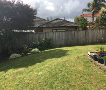 Single Level 3 Bedroom Property - Photo 6