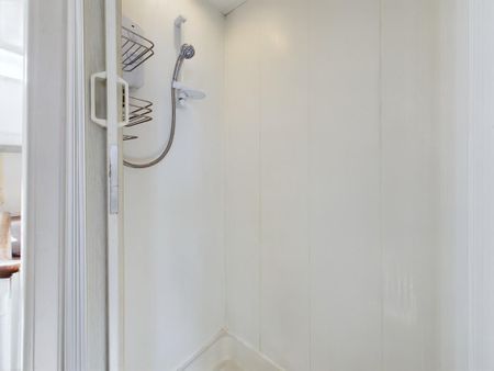 4 bedroom terraced house to rent - Photo 5