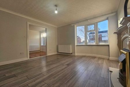 Almond Croft - Photo 3