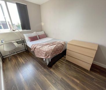 6 bedroom terraced house to rent - Photo 5