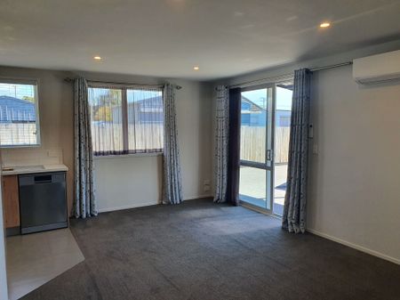 Smart & Suave on Station! - Photo 4