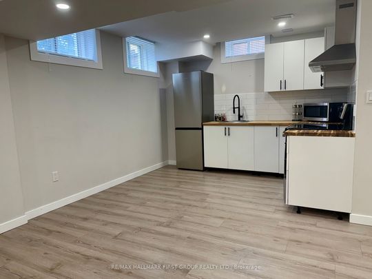 For Lease - 12 Crombie Street, Clarington, Ontario - Photo 1