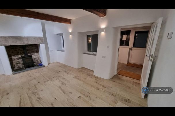 2 bedroom terraced house to rent - Photo 1