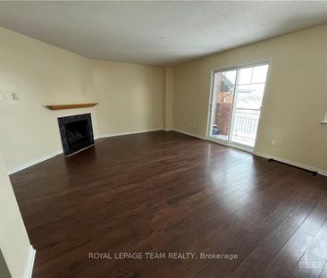 For Lease - 39 THORNBURY Crescent, South of Baseline to Knoxdale, O... - Photo 3