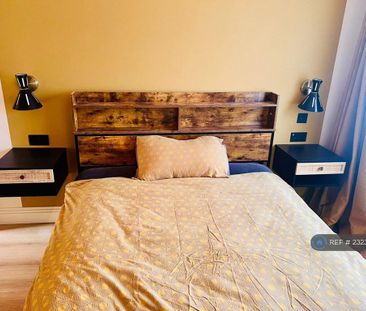 2 bedroom end of terrace house to rent - Photo 4