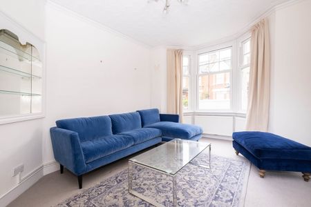 4 bedroom terraced house to rent - Photo 2